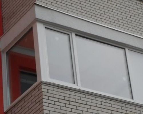 Остекление Г-образного балкона